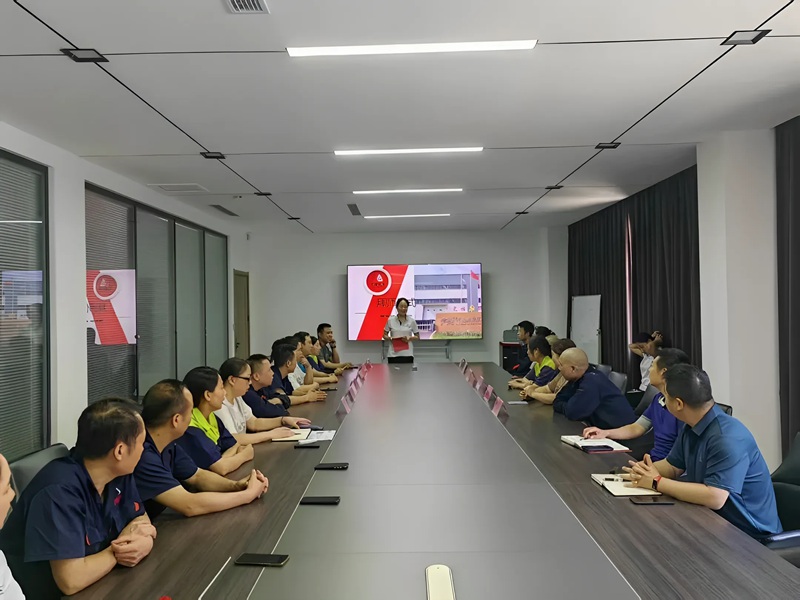 力威公司第一期 “以老带新” 拜师仪式圆满举行