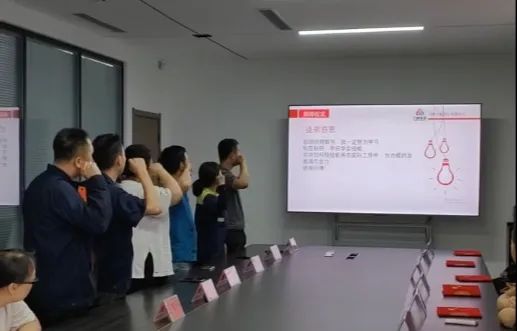 力威公司第一期 “以老带新” 拜师仪式圆满举行